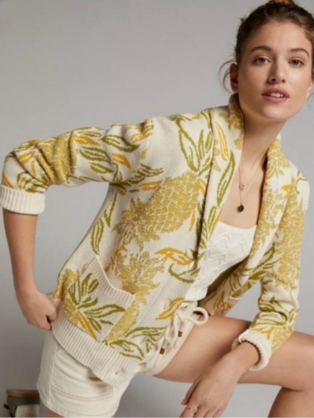 Anthropologie Maeve pineapple cardigan   Size medium